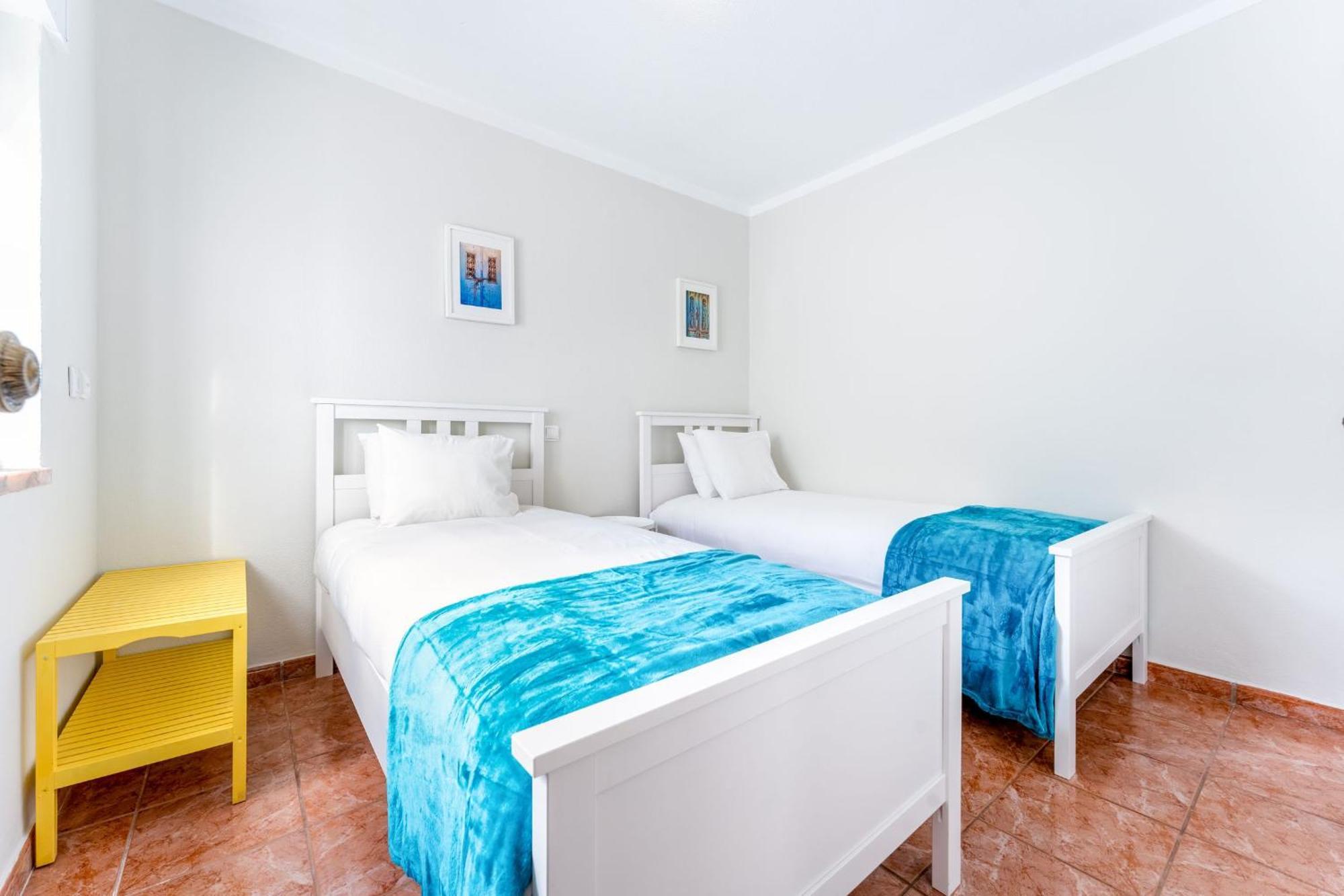 Comfy Flat W/ Rooftop Beach View By Lovelystay Burgau Extérieur photo